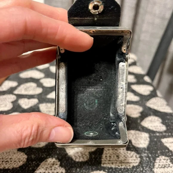 Vintage Black Leather Collapsible Coin Purse. - Picture 4 of 6